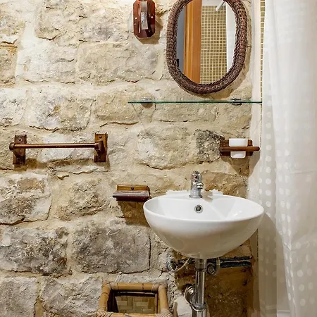 Appartamento La Rupe Con Dammuso By Wonderful Italy Maison d'hôtes